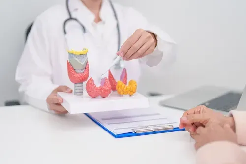 Understanding the Common Symptoms of Autoimmune Thyroid Diseases