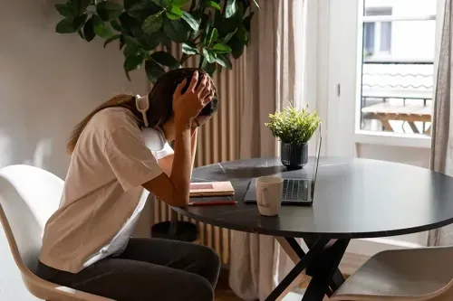 What are the 9 Physical Manifestations of Chronic Stress?