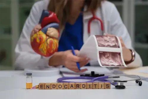 What are the Symptoms of Viral Endocarditis?